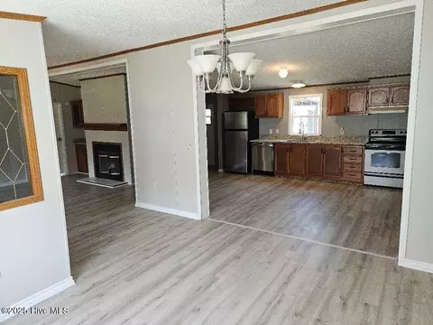 686 Casey Rd, Kinston, NC 28504 photo 10