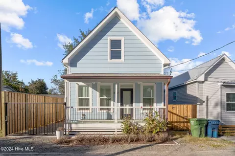 807 Russell Aly, Wilmington, NC 28401