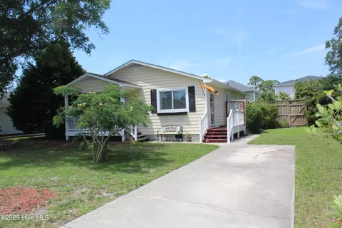 504 Greenville Ave, Carolina Beach, NC 28428
