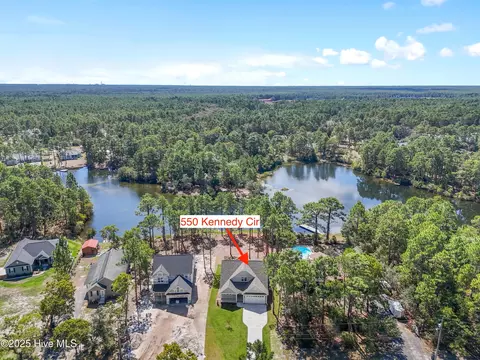 550 Kennedy Cir, Southport, NC 28461
