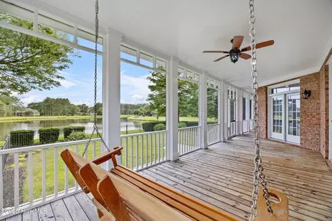 Exterior - 376 Red Fox Run Dr, Wallace, NC 28466 photo 6 of 7