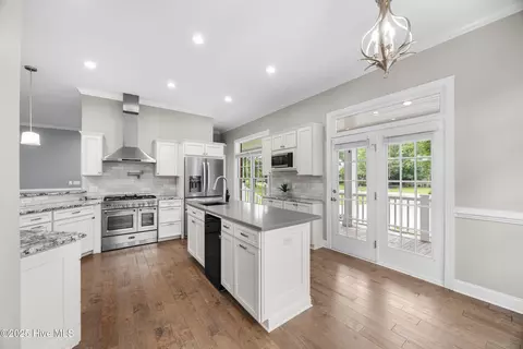 Kitchen - 376 Red Fox Run Dr, Wallace, NC 28466 photo 1 of 4