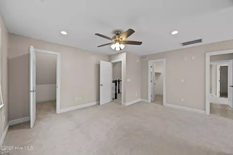Bedroom - 376 Red Fox Run Dr, Wallace, NC 28466 photo 2 of 7