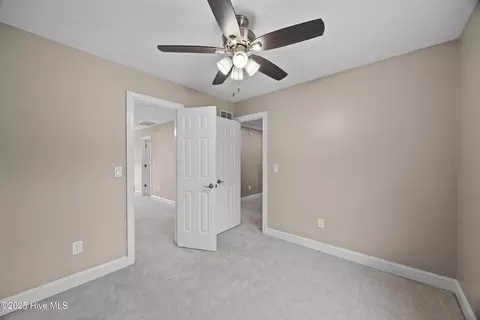 Bedroom - 376 Red Fox Run Dr, Wallace, NC 28466 photo 4 of 7