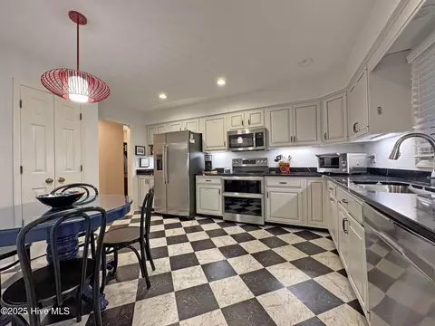 Kitchen - 35 Turner Rd, Pinehurst, NC 28374 photo 1 of 3