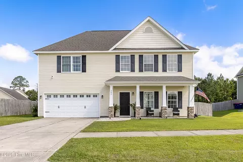 303 Topaz Dr, Jacksonville, NC 28546