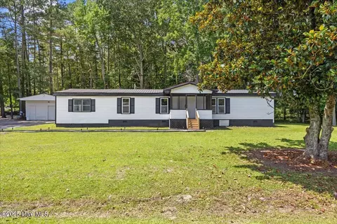 1214 Newsome St, Tarboro, NC 27886