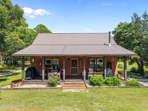 555 Highway 172 Hwy, Hubert, NC 28539