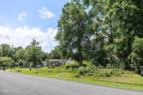 9208 Shady Forest Dr SW, Calabash, NC 28467