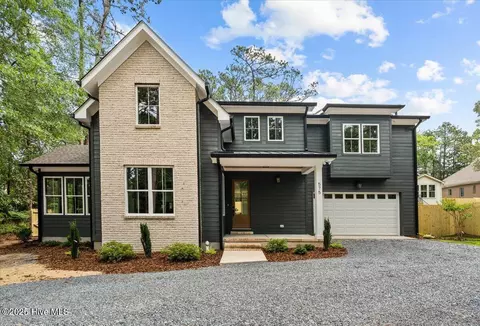 575 E Morganton Rd, Southern Pines, NC 28387