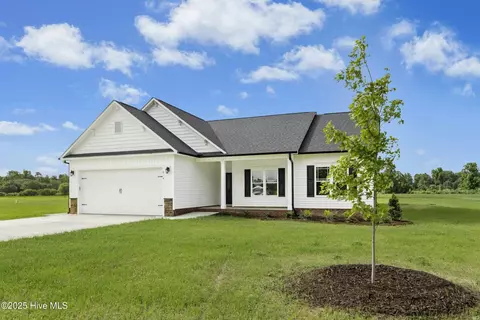 614 Tart Town Rd, Dunn, NC 28334