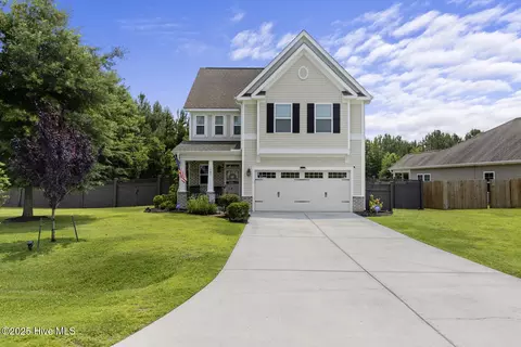 107 Courtney Dr, Jacksonville, NC 28540