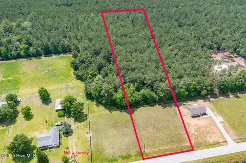 6650 Neuse Rd, Grantsboro, NC 28529