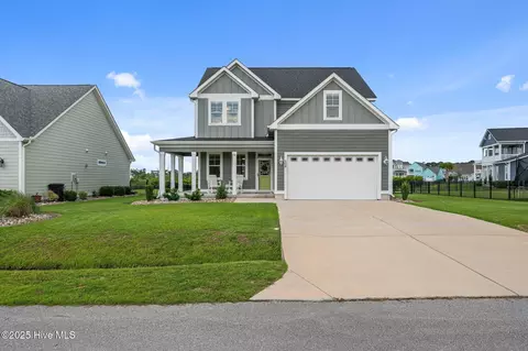 604 Trawler Pl, Newport, NC 28570