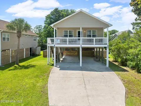 706 S Fourth St, Carolina Beach, NC 28428