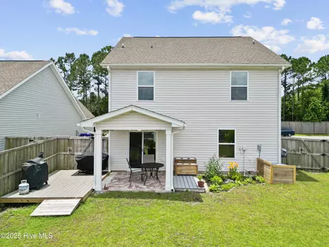 Exterior - 634 Aurora Pl, Hampstead, NC 28443 photo 7 of 10