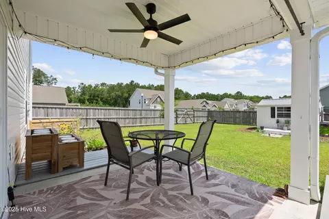 Exterior - 634 Aurora Pl, Hampstead, NC 28443 photo 3 of 10