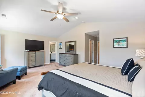 Bedroom - 634 Aurora Pl, Hampstead, NC 28443 photo 2 of 6