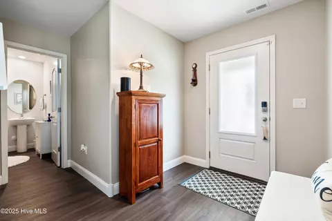 Entry Way - 634 Aurora Pl, Hampstead, NC 28443 photo 2 of 3