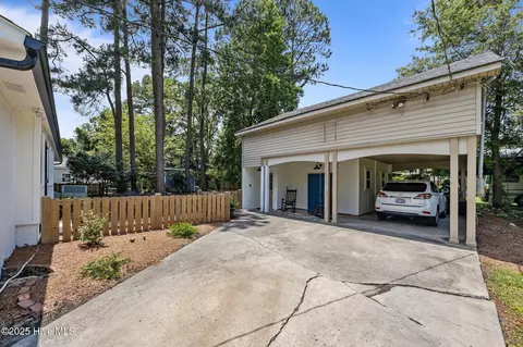 1206 Summit Ave, Washington, NC 27889 photo 9