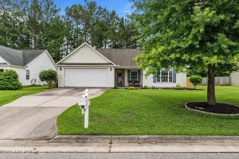302 Fairmount Way, New Bern, NC 28562