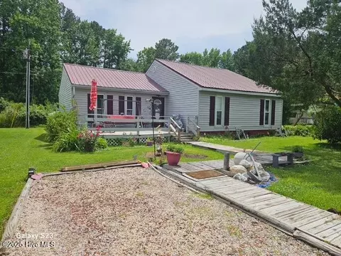 975 Ramsey Rd, Jacksonville, NC 28546