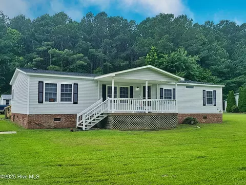 2260 Holly Springs Church Rd, Williamston, NC 27892
