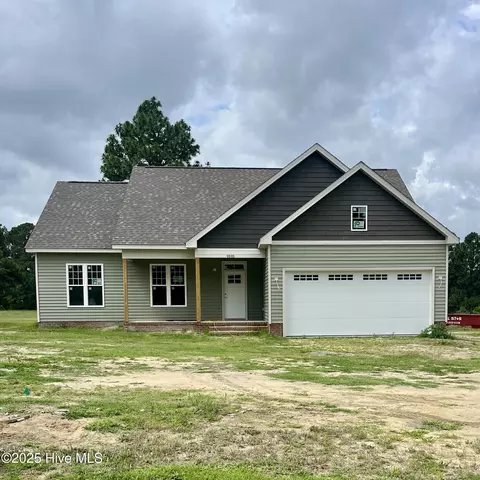 1015 E Birchwood Dr, Nashville, NC 27856