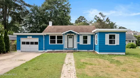907 Woodruff Ave, Elizabeth City, NC 27909