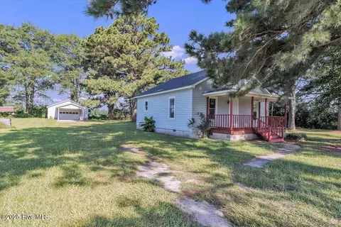 831 N Blizzardtown Rd, Pink Hill, NC 28572