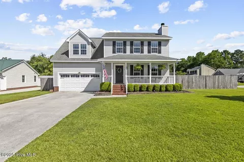 518 Raintree Rd, Jacksonville, NC 28540