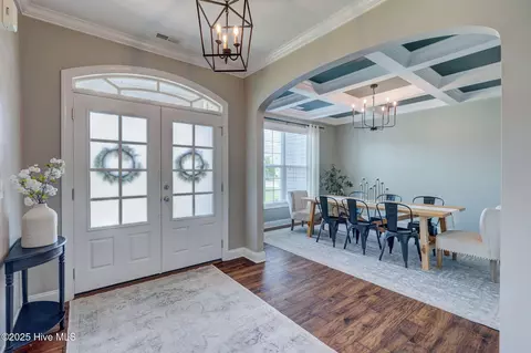 Entry Way - 110 E Conolly Ct, Hampstead, NC 28443 photo 1 of 2