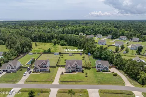 View/Area - 110 E Conolly Ct, Hampstead, NC 28443 photo 2 of 7
