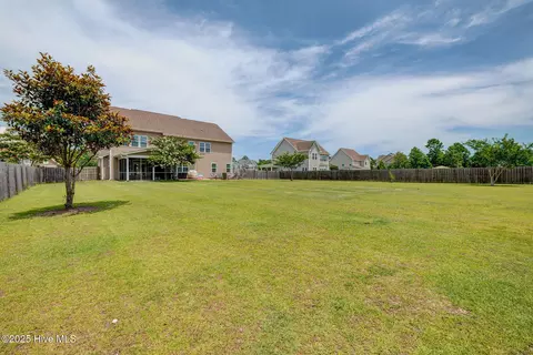 Exterior - 110 E Conolly Ct, Hampstead, NC 28443 photo 6 of 13