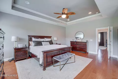 Bedroom - 110 E Conolly Ct, Hampstead, NC 28443 photo 5 of 15