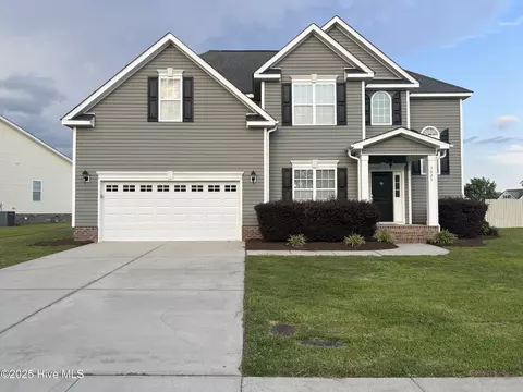 3621 Flora Dr, Winterville, NC 28590
