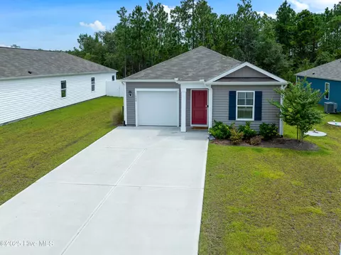 1808 Willowtree Ct SE, Bolivia, NC 28422