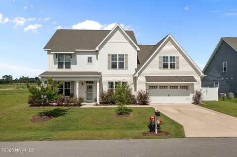 539 Misty Pond Dr, Hubert, NC 28539