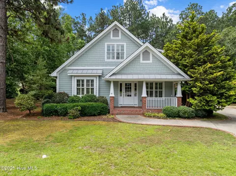 30 Deacon Palmer Pl, Southern Pines, NC 28387