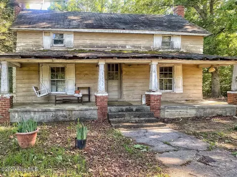 1316 Bowmantown Rd, Roxboro, NC 27574