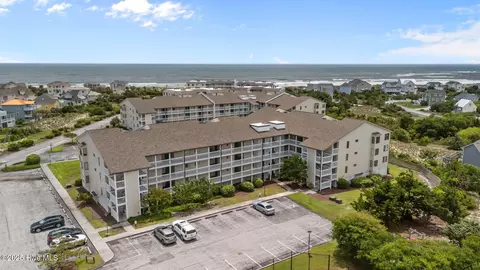 10300 Coast Guard Rd #E206 POINT EMERALD VILLAS, Emerald Isle, NC 28594
