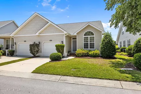 541 Village Green Dr #B, Morehead City, NC 28557