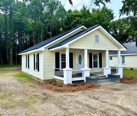 307 N Church St, Kenly, NC 27542
