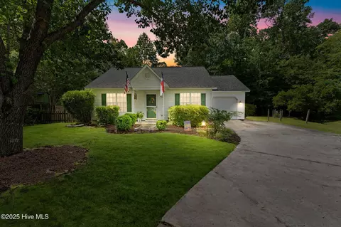 7392 Diamond Ct, Belville, NC 28451