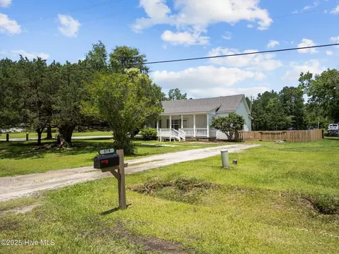 579 Hubert Blvd, Hubert, NC 28539