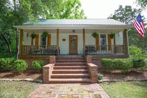 615 E Main St, Aberdeen, NC 28315