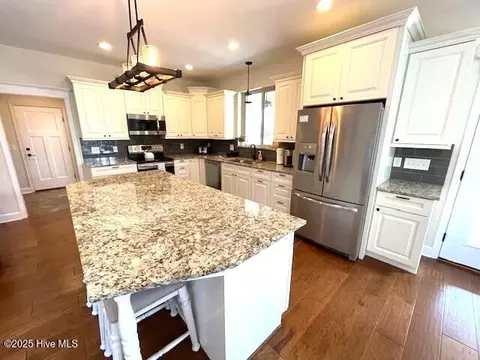 Kitchen - 6 Raintree Ct, Pinehurst, NC 28374 photo 2 of 5