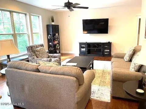 Living - 6 Raintree Ct, Pinehurst, NC 28374 photo 1 of 1