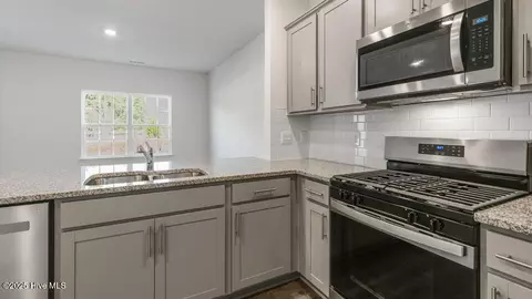 2017 Clock Rd, New Bern, NC 28562 photo 19