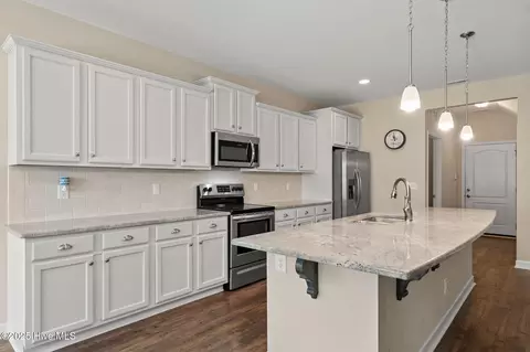 Kitchen - 23 Downy Dr, Hampstead, NC 28443 photo 1 of 6